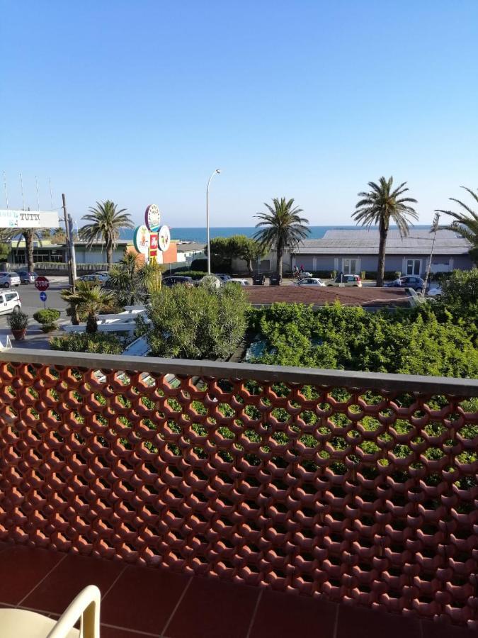 Paradiso Marina Di Carrara Extérieur photo